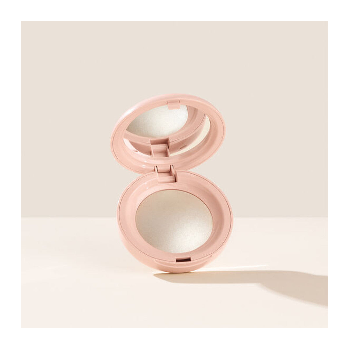 Rare Beauty Silky Touch Highlighter
