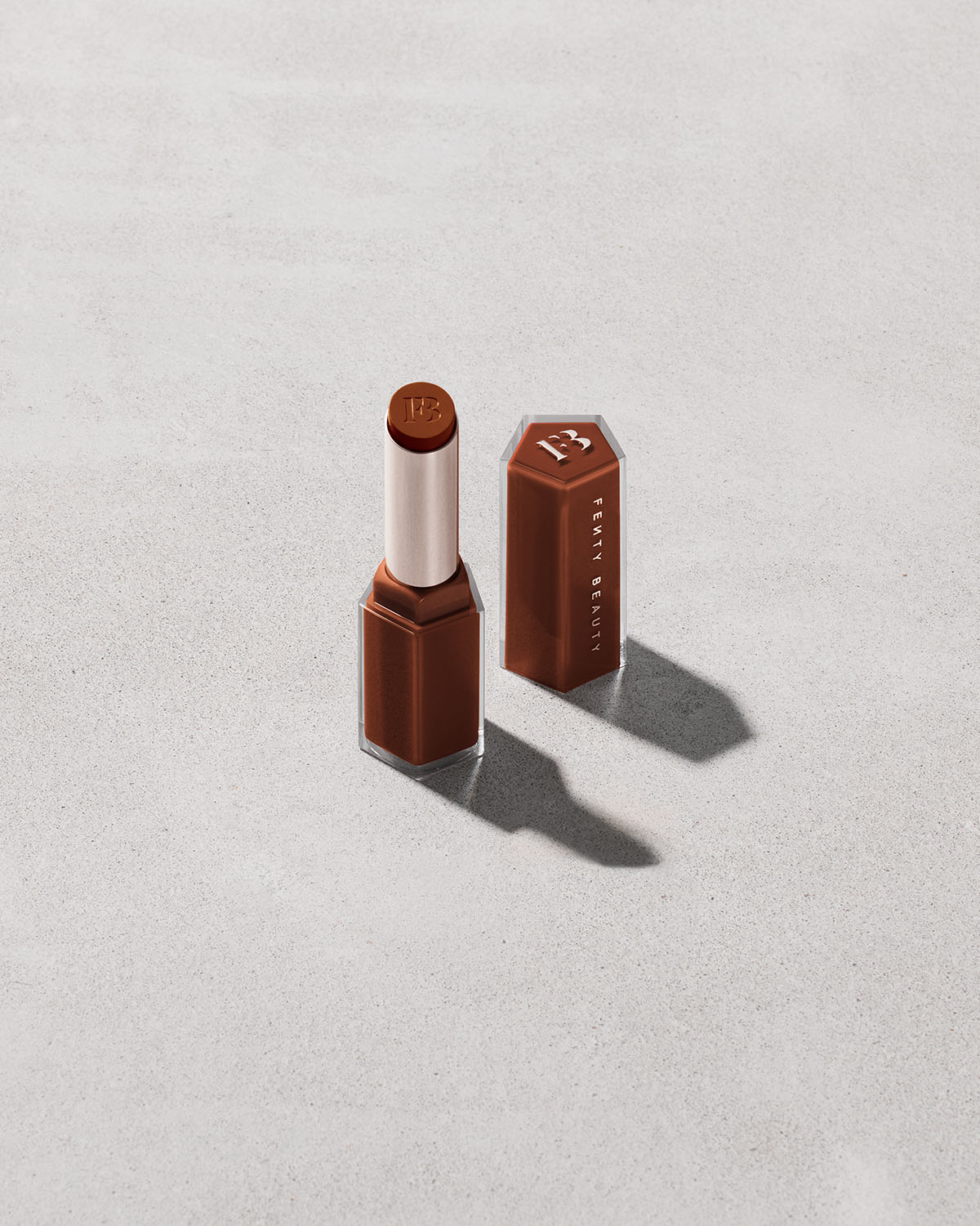 Fenty Beauty Gloss Bomb Stix High-Shine Gloss Stick - Hot Chocolit